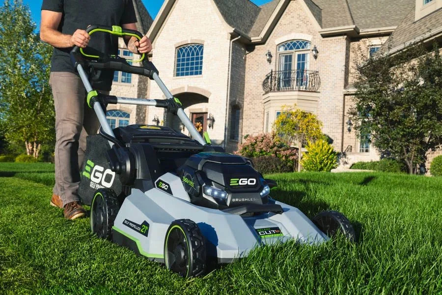 best battery powered riding lawn mower